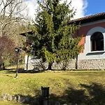 דירה Escuelas De Collia A At-1537-as *