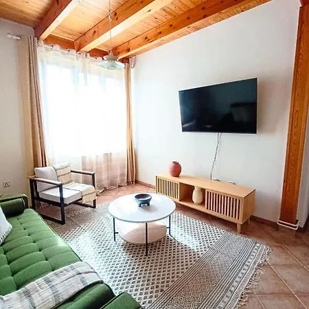 Escuelas De Collia A 公寓 阿里翁达斯