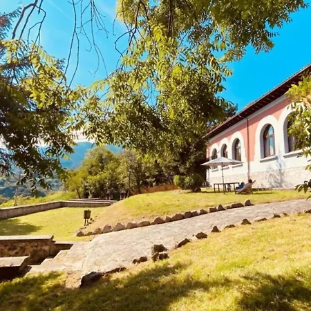 公寓 Escuelas De Collia A 阿里翁达斯